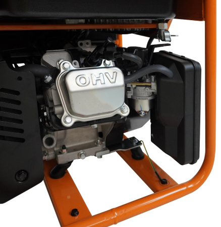 Бензиновый генератор Lifan 4800IO фото