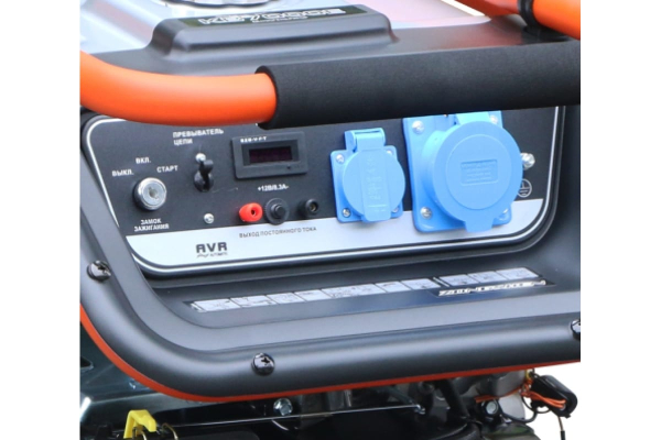 Бензиновый генератор Zongshen KB 7000 E переносной фото